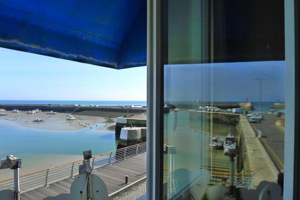 Le Grand Hotel De La Marine "Face A La Mer" Port-en-Bessin-Huppain Eksteriør billede